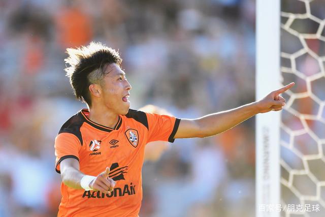 爱德华兹29+10+9 森林狼险胜独行侠大比分1-3