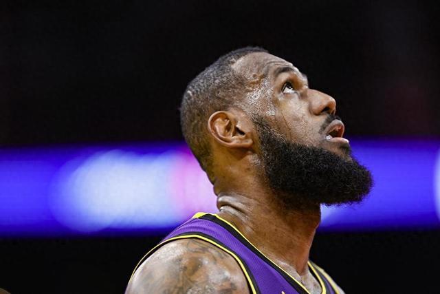 莫兰特32+9+9灰熊险胜凯尔特人 热火力克太阳